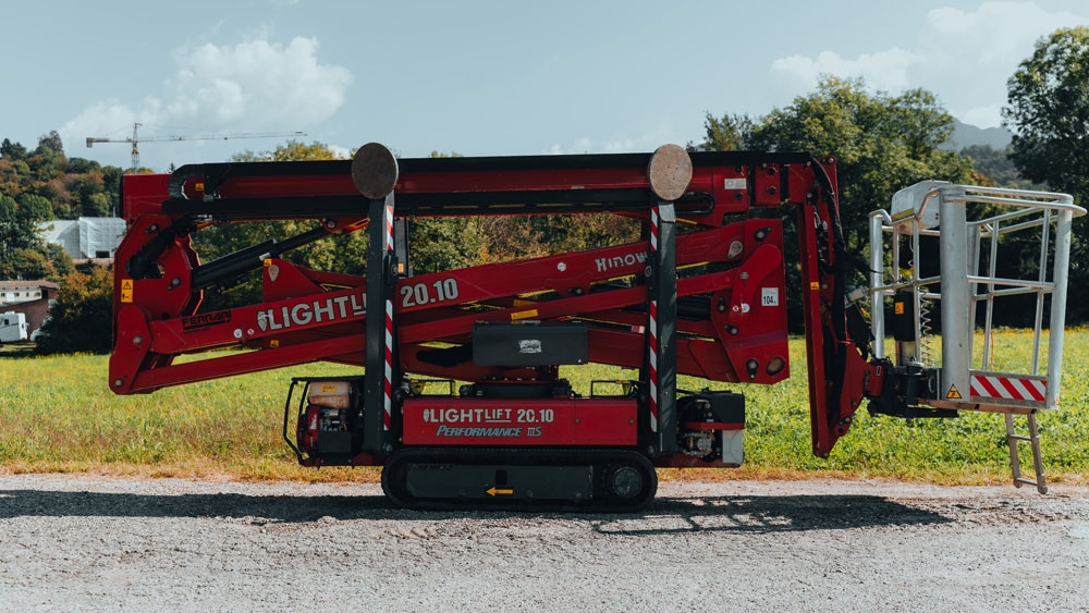 Piattaforma aerea cingolata Hinowa Light Lift 20.10 IIIS